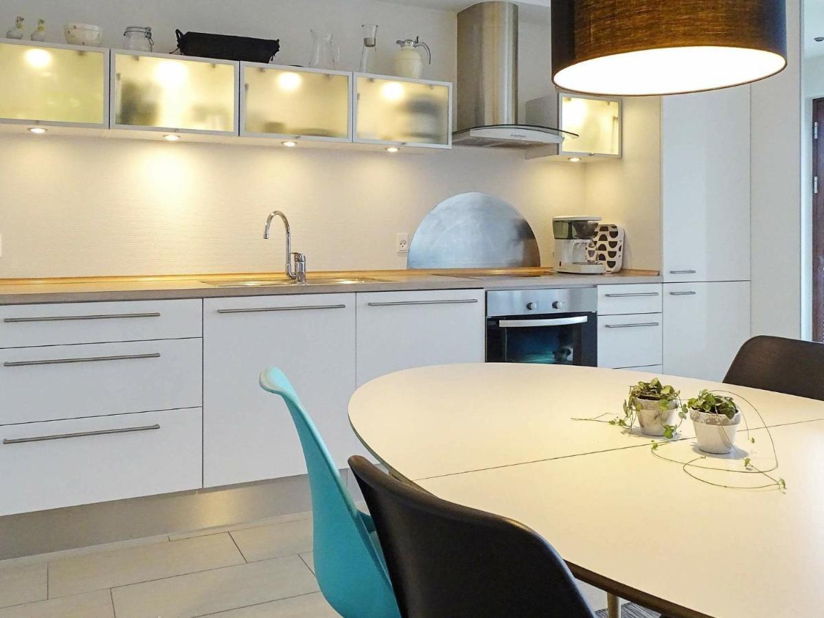 4 Person Holiday Home In โบเอนเซ ภายนอก รูปภาพ